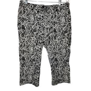Briggs New York Black White Pull On Capri Cropped Plus Size 14